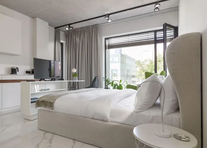 Centro Design فندق 3*