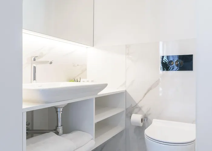 فندق Centro Design بوزنان