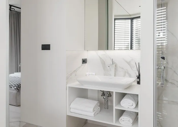 Centro Design بوزنان