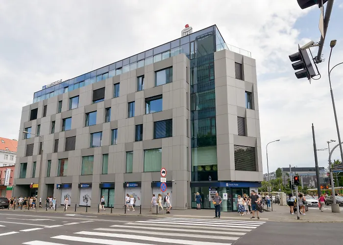 Centro Design فندق 3*