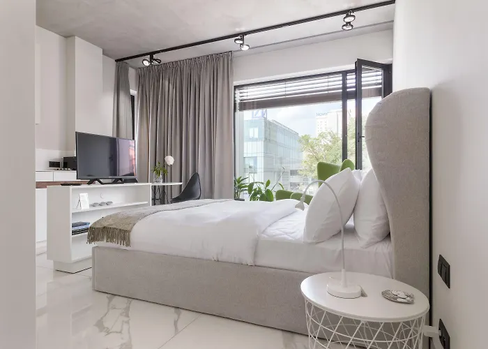 Centro Design بوزنان